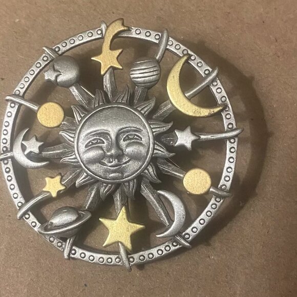 The JJ Jonette Celestial Moon Brooch or Pin accompanied by matching earrings - Picture 2 of 10
